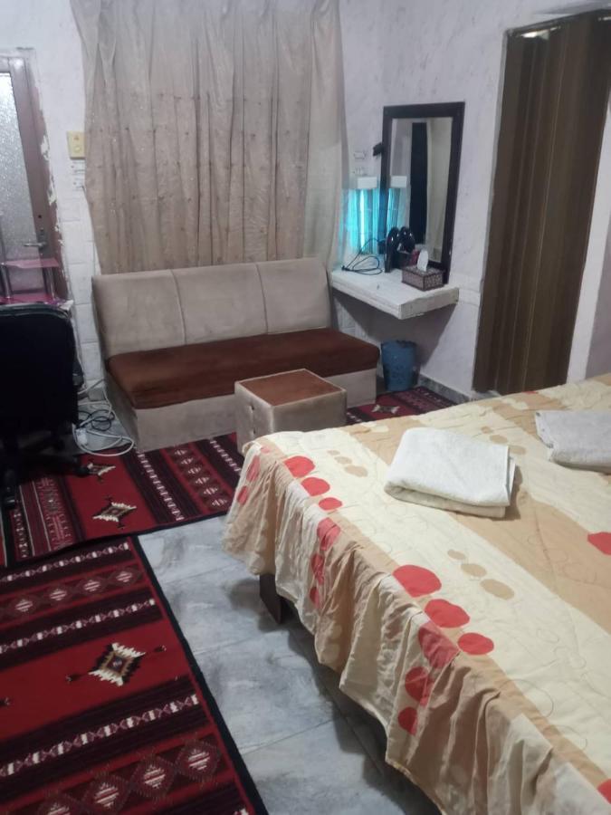 Al Azraq ash Shamālī Guest House Hazem מראה חיצוני תמונה