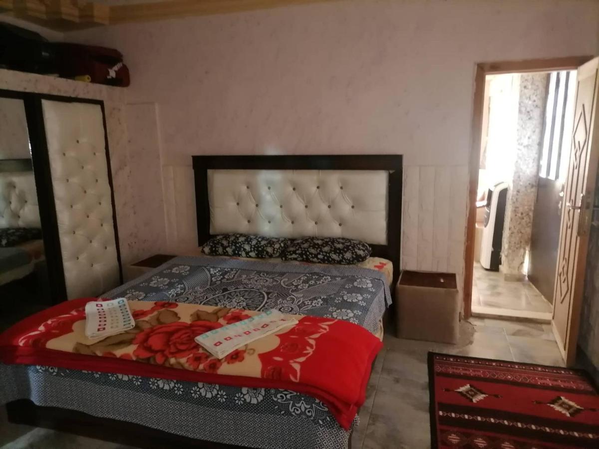 Al Azraq ash Shamālī Guest House Hazem מראה חיצוני תמונה